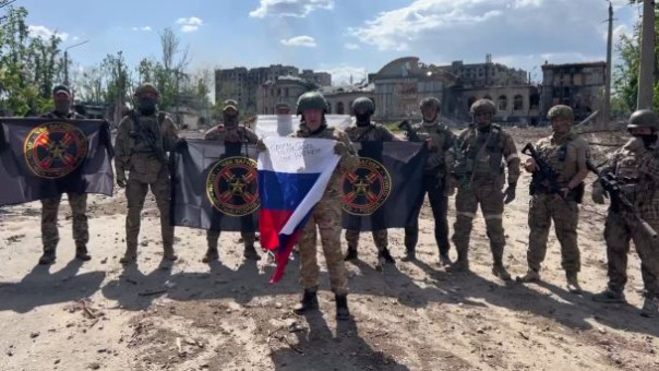 Бахмут НАШ! Российские силы полностью освободили Артемовск