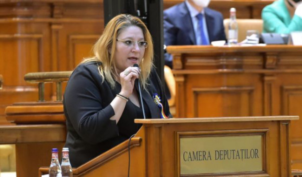 Банкротство Румынии, логика украинской войны и распад ЕС: интервью с Дианой Иованович