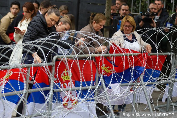 Сербии надо брать пример с России. Геворг Мирзаян