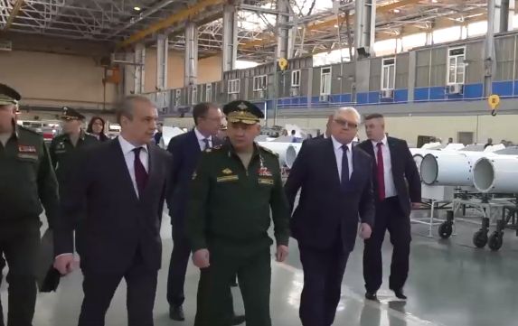 Министр обороны РФ Сергей Шойгу проверил выполнение Гособоронзаказа на предприятии "Алмаз-Антея"