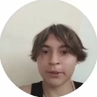 В Бердянске два 16-летних придурка открыли огонь по российским полицейским