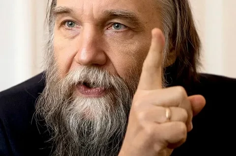 Александр Дугин: В Авдеевке, в Херсоне, под Бахмутом мы ежедневно сражаемся с дьяволом
