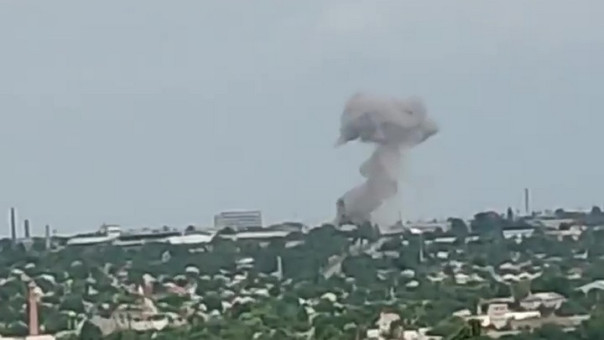 Несколько взрывов прогремело в Луганске