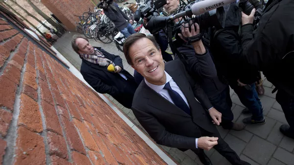 Мигранты уничтожили "тефлонового" премьера. Другим — приготовиться