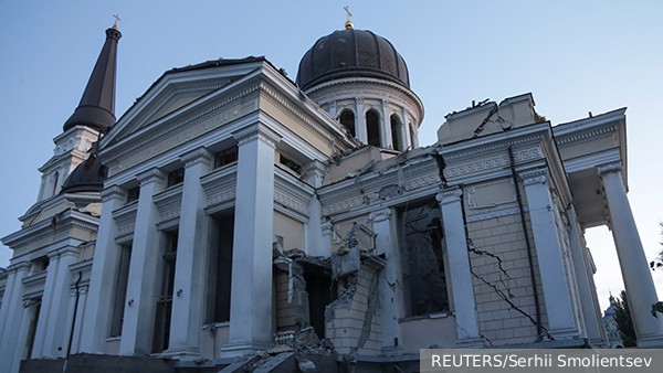 Украинские ракеты бьют по русской истории