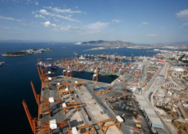 Коммунисты Греции сигнализируют, что США хотят использовать греческие порты для переброски вооружения Украине