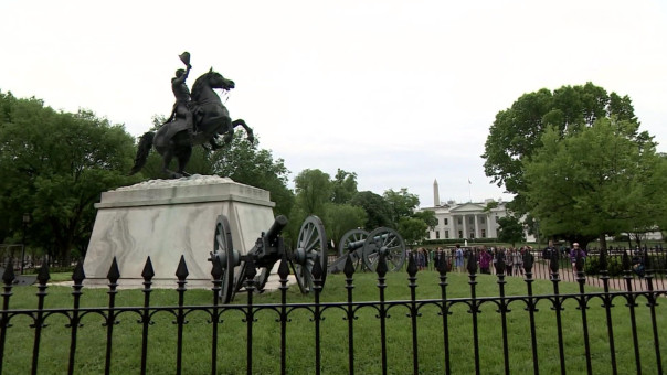 Чем закончится "снежный" скандал в Белом доме