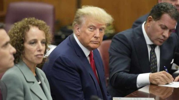 По новым обвинениям Трампу может грозить пожизненное заключение