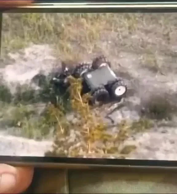 Первые кадры применения ВСУ дрона-санитара [18+]