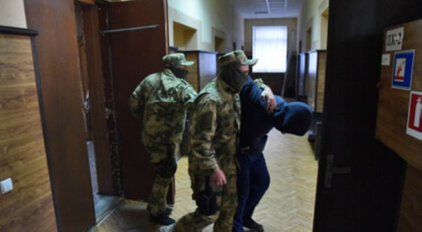 В ДНР приговорили к 25 годам украинского морпеха, забившего до смерти мирного жителя Мариуполя