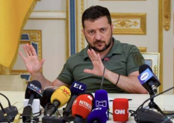 Зеленский заявил, что не нужно переносить боевые действия на территорию России