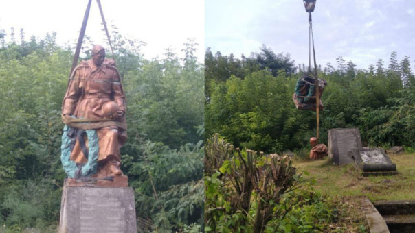 Под Львовом демонтировали два памятника советским воинам-освободителям