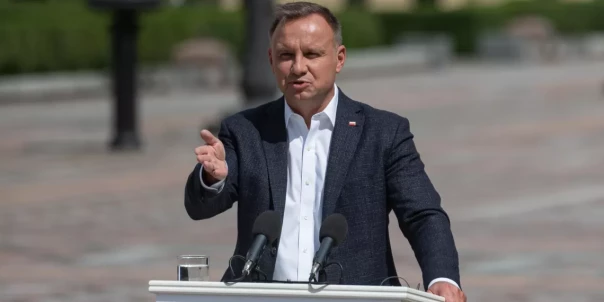 Польша требует от Украины согласия на эксгумацию всех жертв Волынской резни