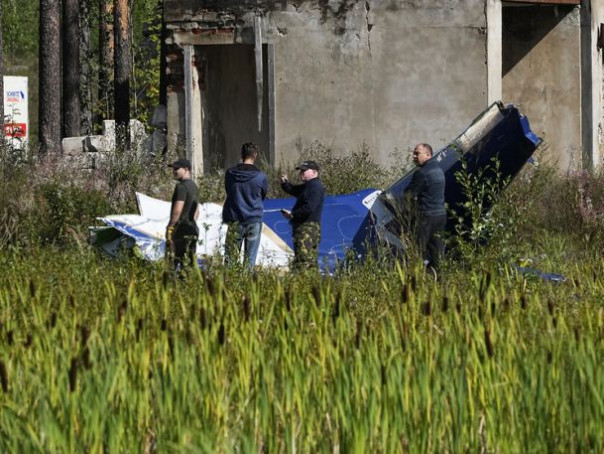 Появилась новая версия теракта в самолете Пригожина | Выяснились подробности странного визита посторонних в самолет Пригожина перед крушением