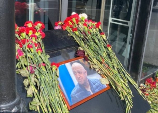 В Санкт-Петербурге похоронили Евгения Пригожина и Валерия Чекалова