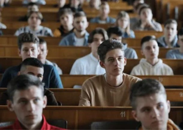 На Украине будут мобилизовать студентов и инвалидов. 90% мужчин должны пройти через войну