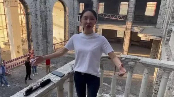 "Катюша" из Мариуполя прогремела на весь мир. Как китайская певица Ван Фан стала фаворитом мировой сети