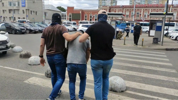 ФСБ задержала жителя Краснодарского края при попытке выезда из России для вступления в ВСУ