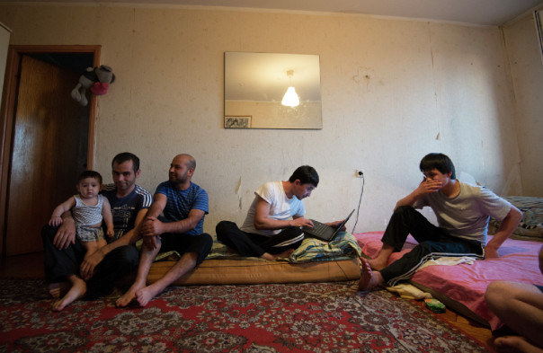 Таджикистан посчитал удовлетворительными итоги проверки жизни мигрантов в российских крупных городах