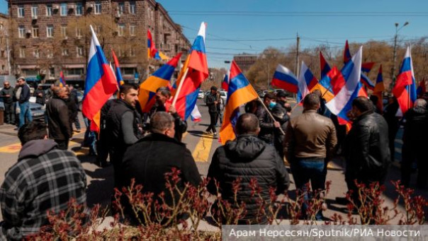 Спор с Ереваном ставит под вопрос политику России с соседями