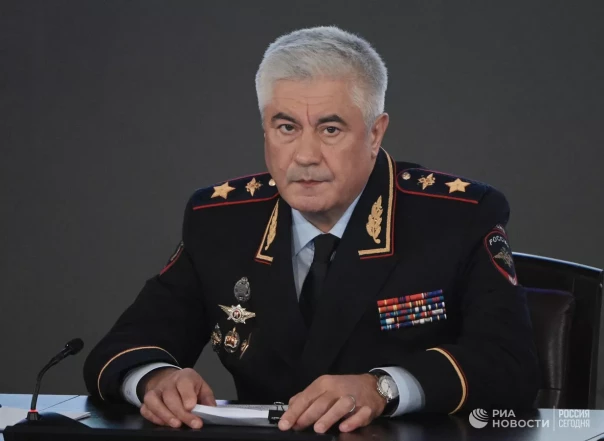 Запад подталкивает мигрантов на путь экстремизма, заявил Колокольцев