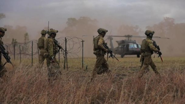 Запад проводит учения по всему периметру России