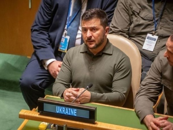 Зеленский оказался между жизнью и смертью: обложили со всех сторон