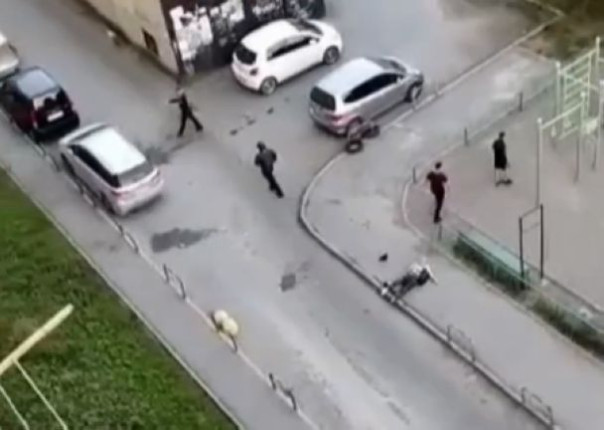 Во Владивостоке мигранты кидали в машины бутылки — на просьбу компенсировать ущерб они отправили мужчину в нокаут, а заодно избили прохожего