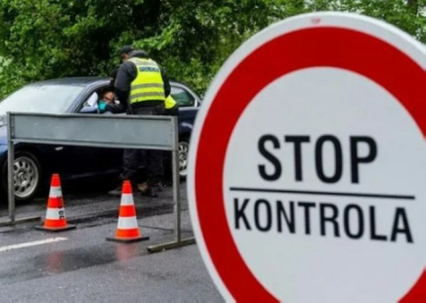 Польша и Чехия вводят пограничный контроль на границе со Словакией