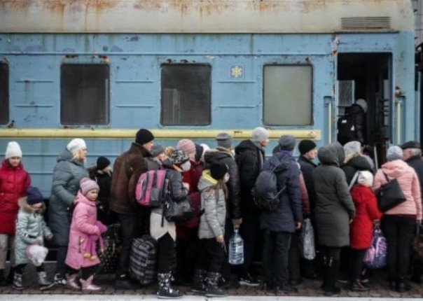 Киевский режим принудительно вывез из прифронтовых регионов 856 детей