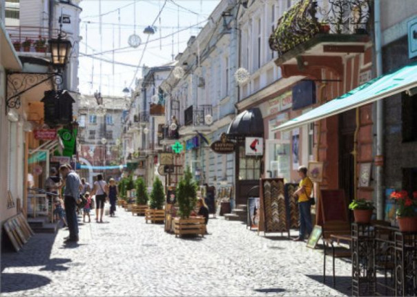 В Тернополе военкомы жестко «пакуют» и избивают призывников