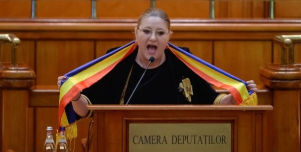 В румынском парламенте назвали Зеленского "нацистом" и потребовали вернуть земли