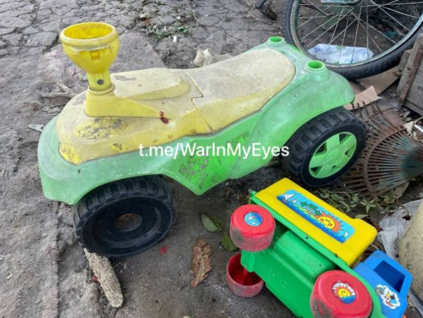 В результате разрыва кассетного суббоеприпаса в Кировском районе Донецка вновь погиб ребёнок.