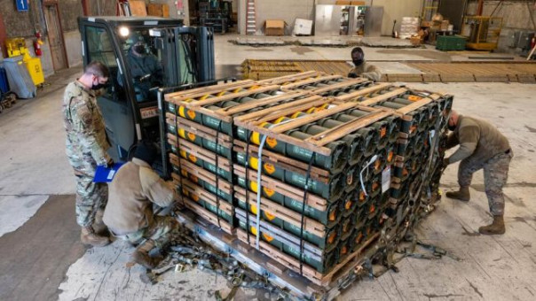 Израиль запросил у США 10 млрд долларов на вооружение