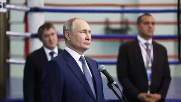 Путин поручил разобраться с "дельцами от хоккея", увозящими молодых игроков за границу