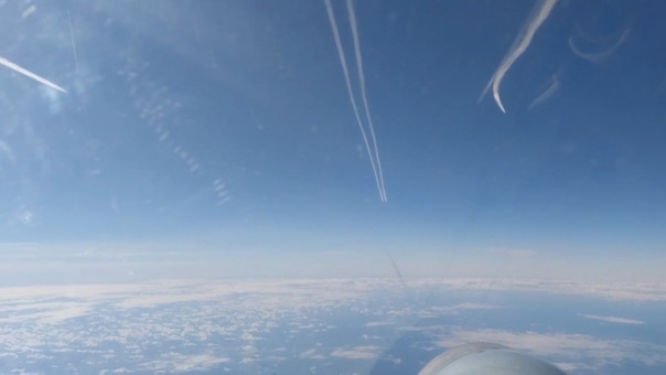 Появились кадры встречи Су-27 и натовского разведчика