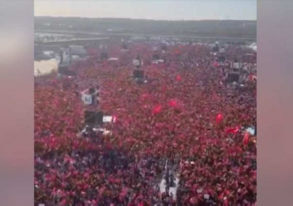 Массовые митинги в поддержку палестинцев в Нью-Йорке, Лондоне и в Турции.