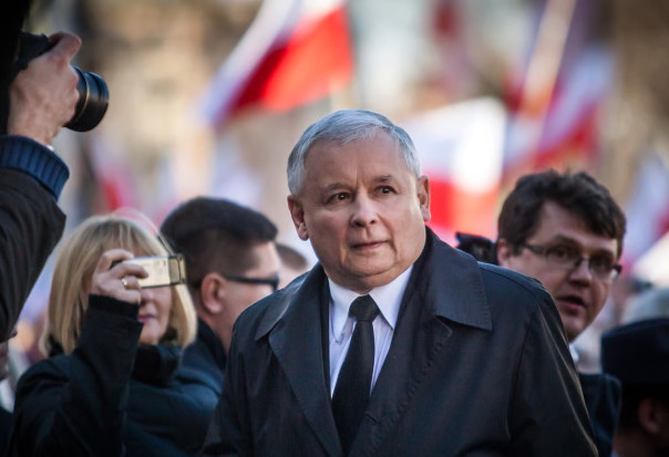Поляки хотят отправить Качиньского на пенсию