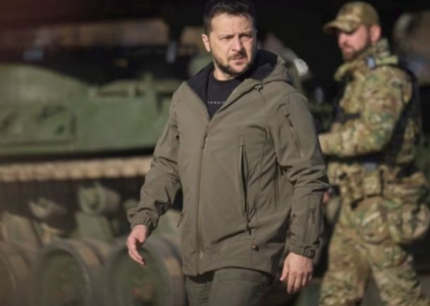 Зеленский подтвердил намерение воевать до последнего украинца