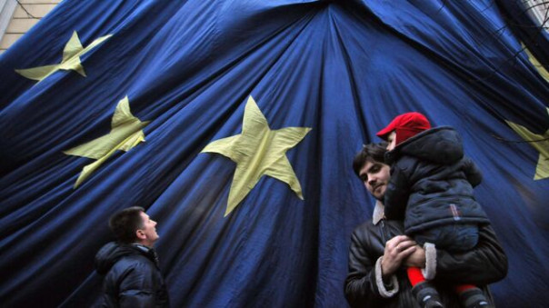 Кто владеет Украиной и кто ответит за войну. Украинские эксперты и политики о цене евромечты