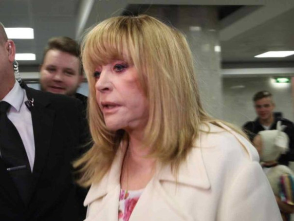 Алла Пугачёва попыталась оправдаться. И превратилась в анекдот