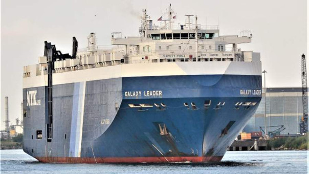 Йеменские повстанцы-хуситы захватили грузовое судно в Аденском заливе