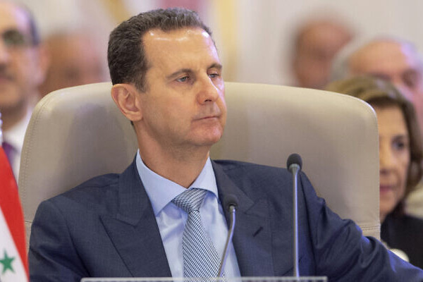 Асад оставил президентский пост и покинул Сирию после переговоров с оппозицией — МИД РФ