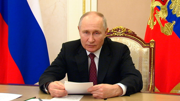 В. Путин: мигранты должны знать наши традиции и уважать законы