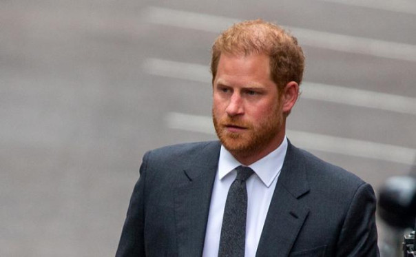 Казнить принца Гарри. Чернушный пиар набирает силу