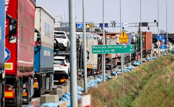 На Польшу наехали с её же «заднего двора»