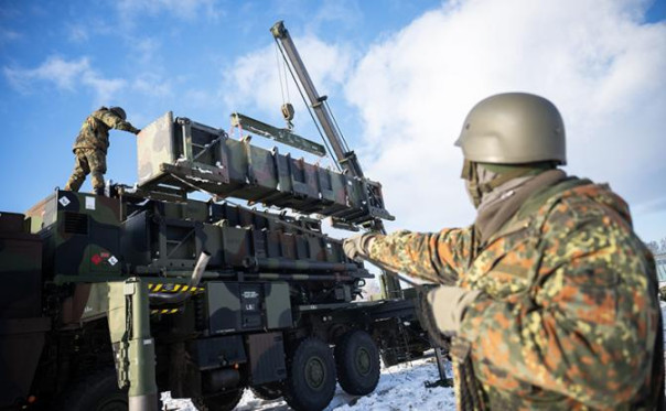 «Бабахнуло знатно» — НАТО не успевает с заменой своих ЗРК, разбитых в хлам