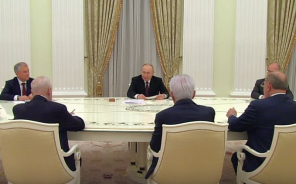 «Любое вмешательство во внутренние дела России будет пресекаться»: Путин — о президентских выборах