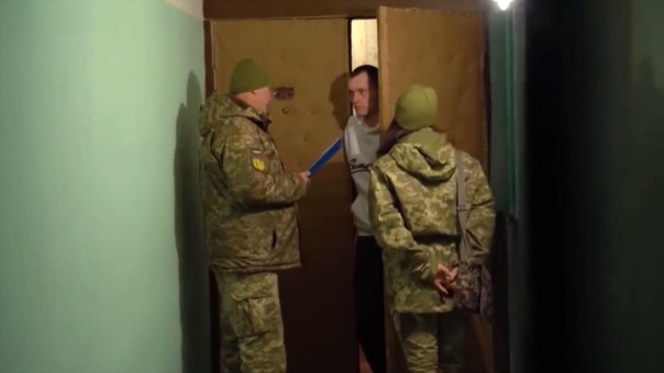 Украинским мужчинам начали отказывать в лечении без справки из военкомата