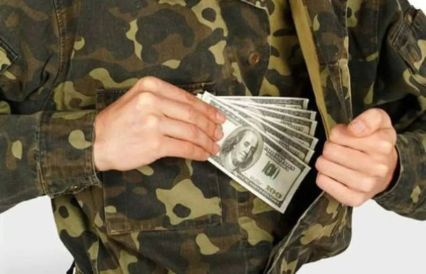 Крадут миллиардами: «Золотая лихорадка» в Минобороны